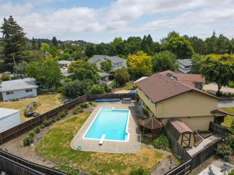 717 Glenhill Court Novato CA 94947