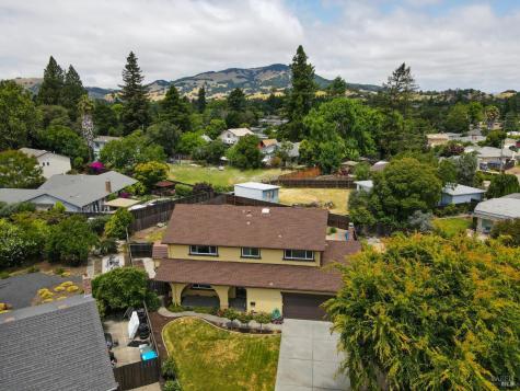 717 Glenhill Court Novato CA 94947