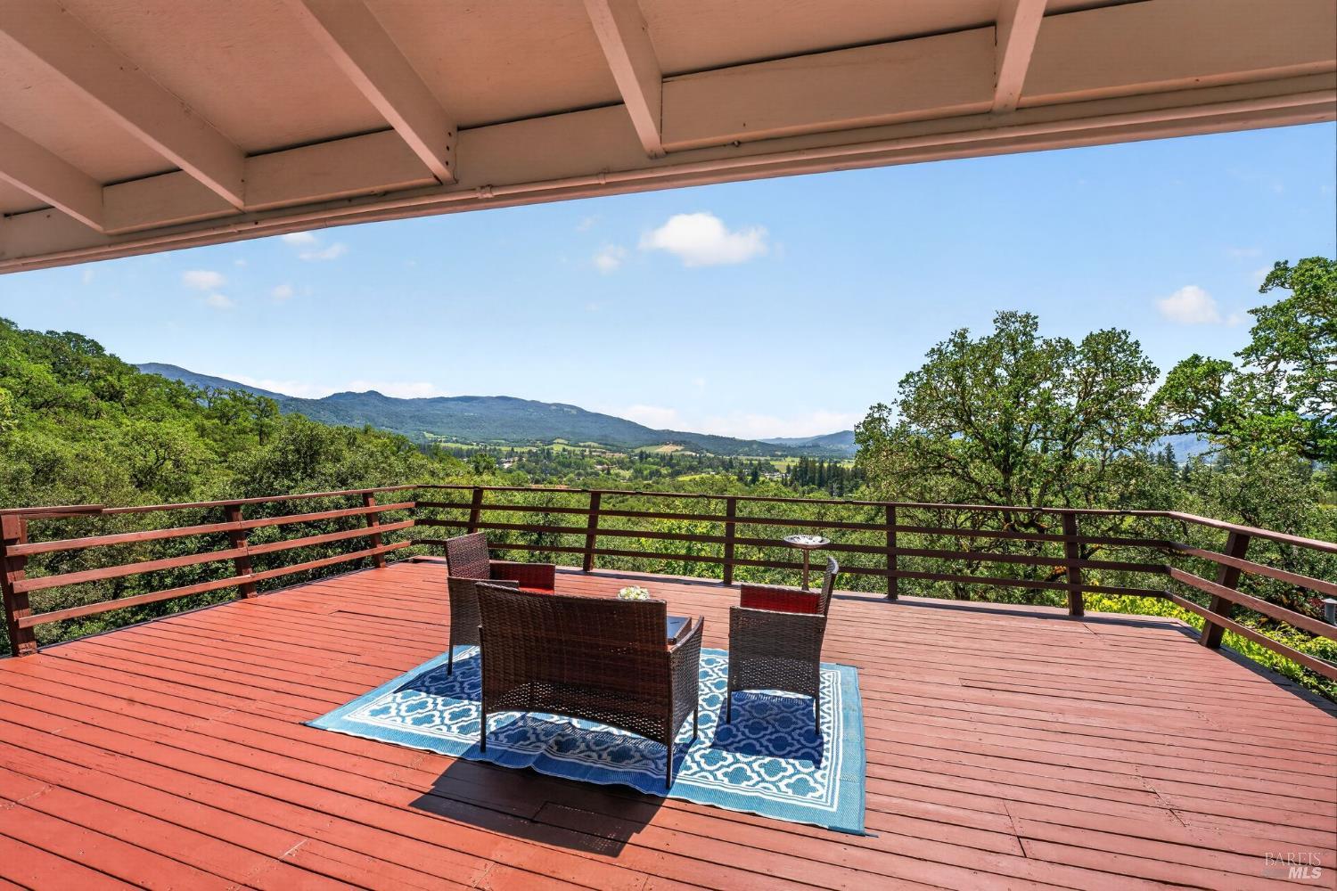 891 Isola Way Ukiah CA 95482