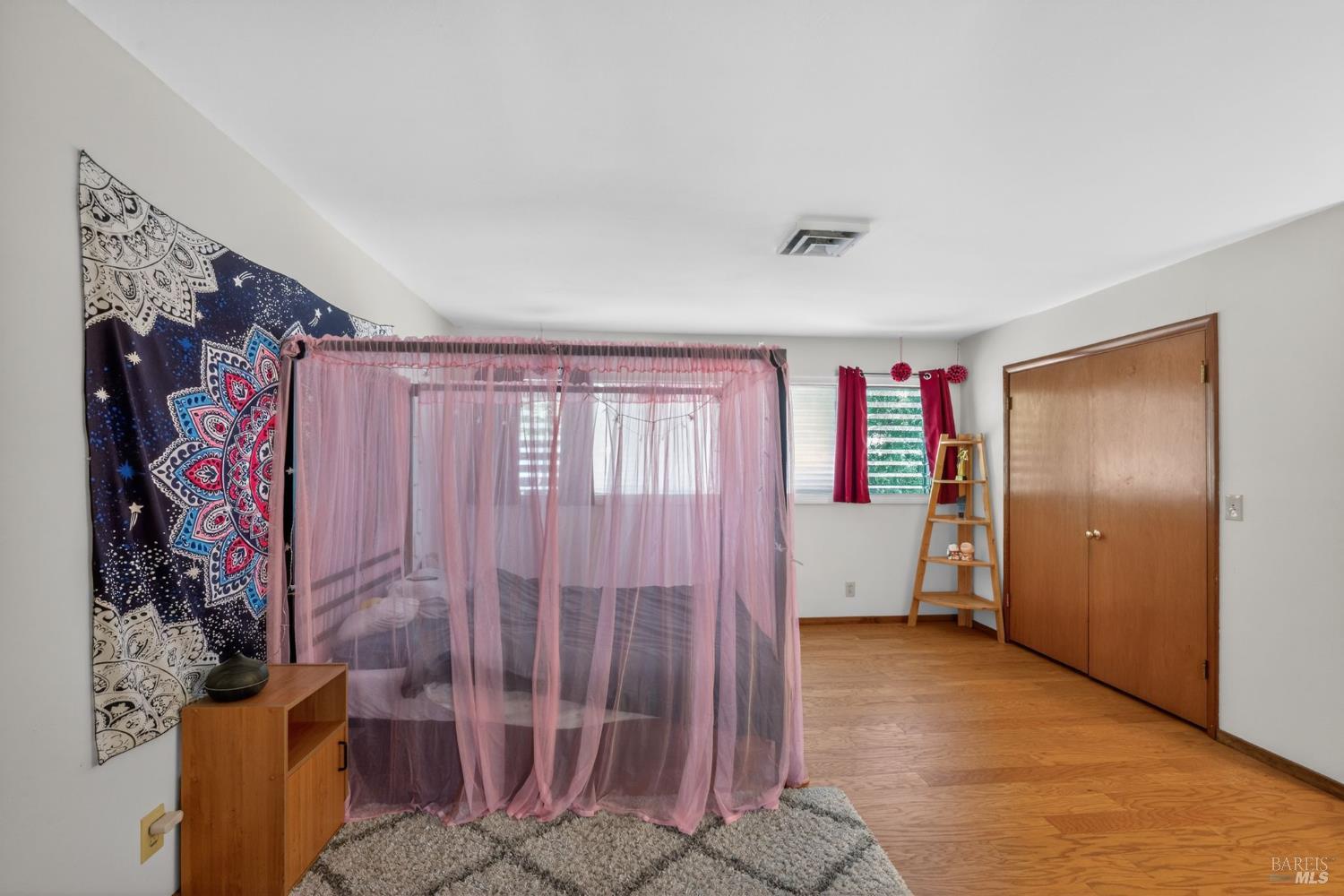 891 Isola Way Ukiah CA 95482