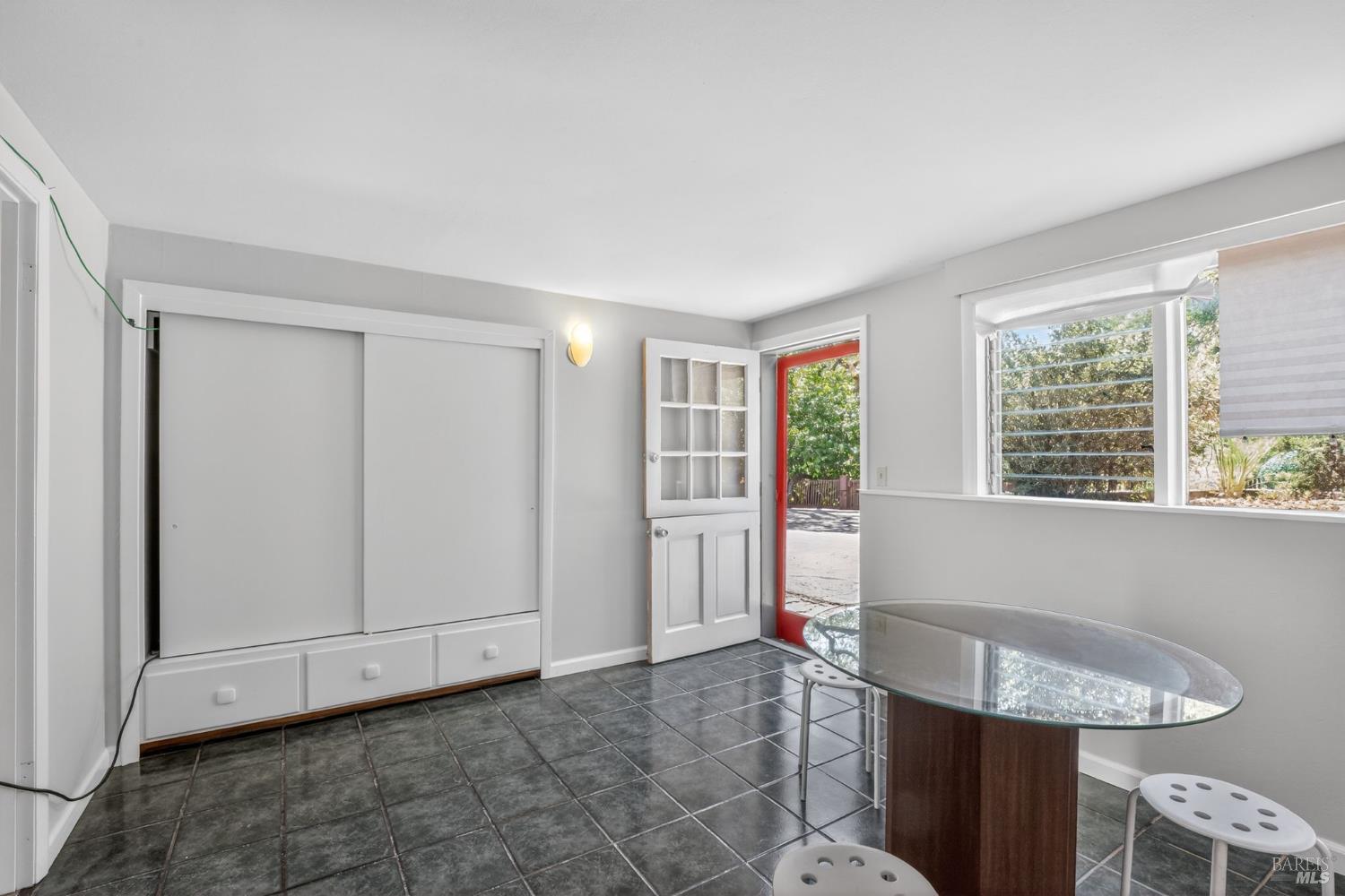 891 Isola Way Ukiah CA 95482
