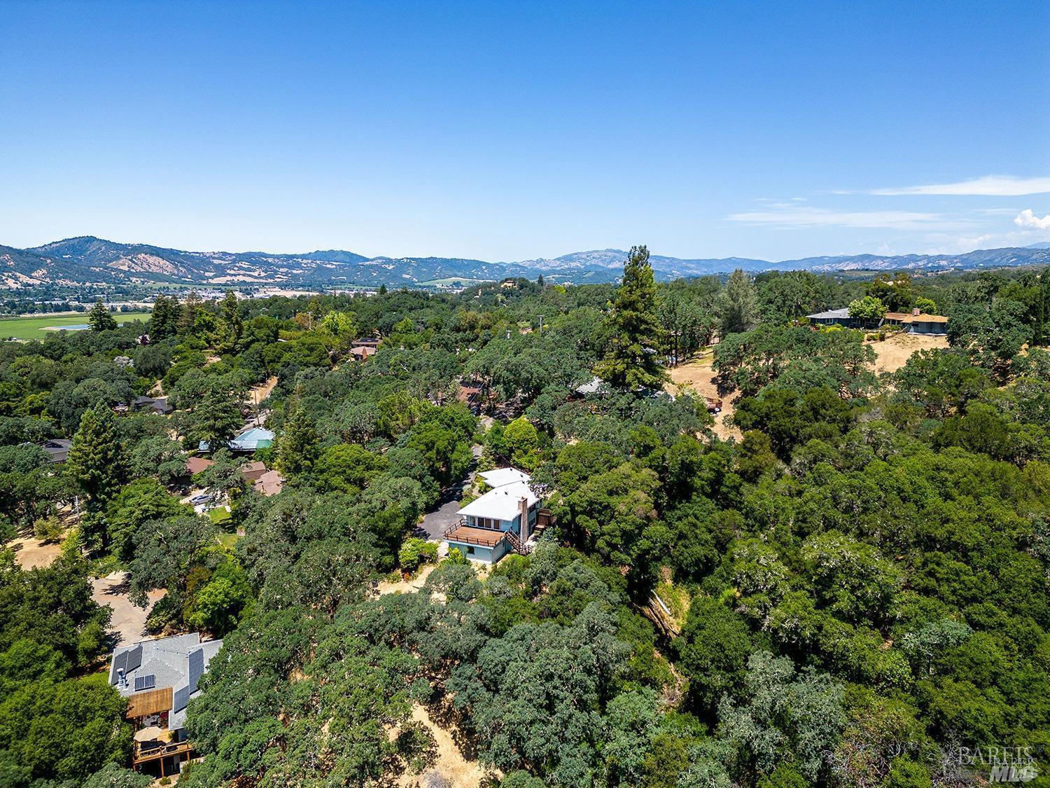 891 Isola Way Ukiah CA 95482