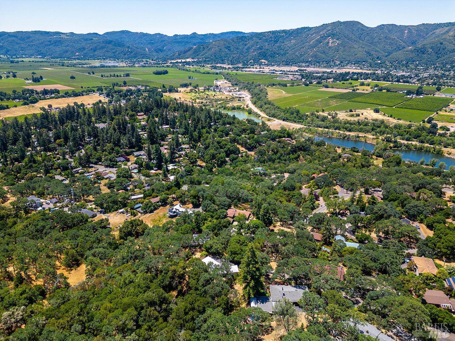891 Isola Way Ukiah CA 95482