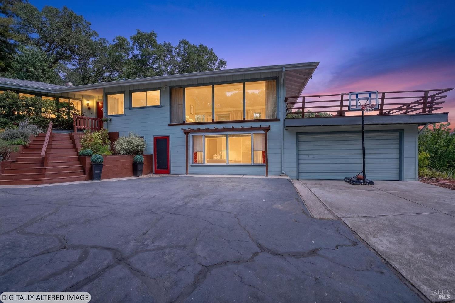 891 Isola Way Ukiah CA 95482