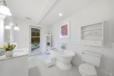 11 Saint Bernard Lane Tiburon CA 94920