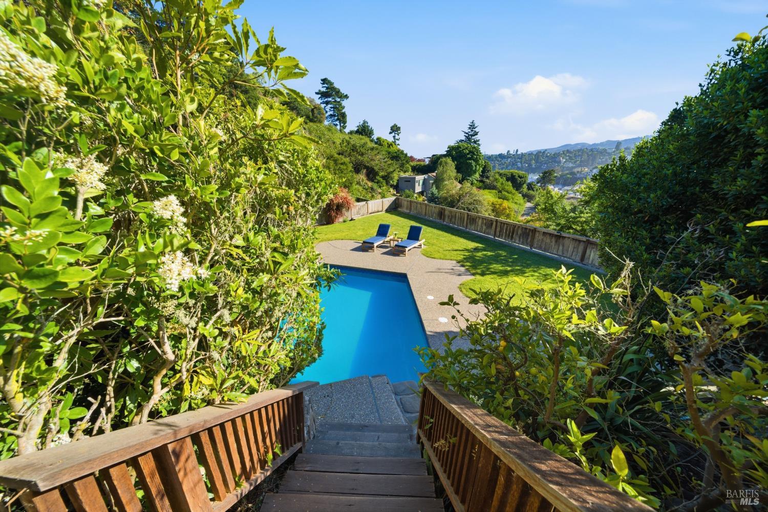11 Saint Bernard Lane Tiburon CA 94920