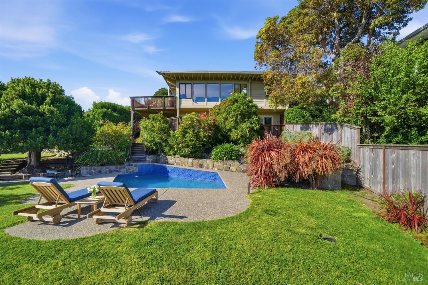 11 Saint Bernard Lane Tiburon CA 94920