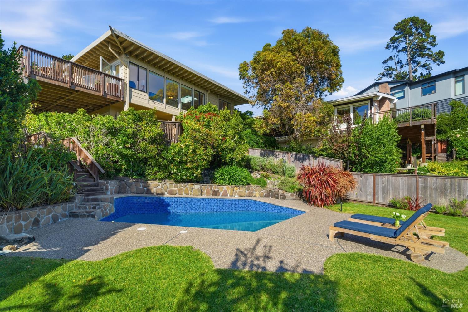 11 Saint Bernard Lane Tiburon CA 94920
