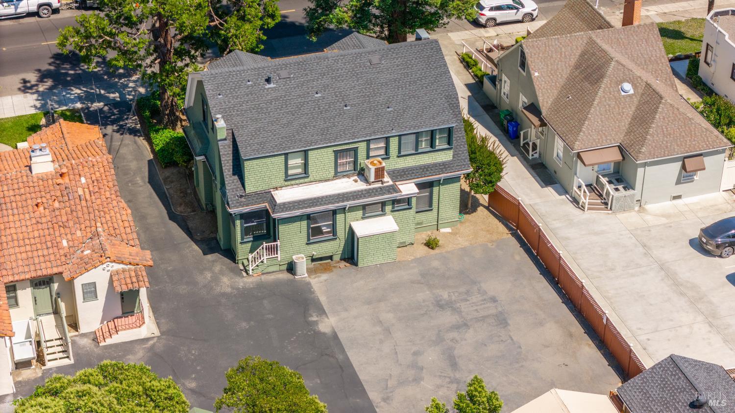 563 Jefferson Street Napa CA 94559