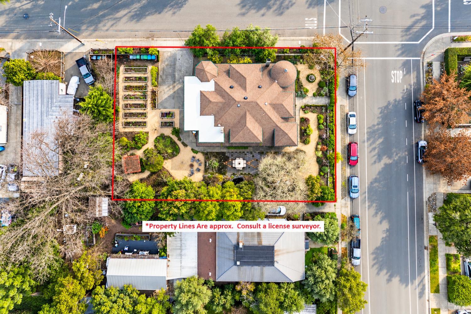 302 N Main Street Cloverdale CA 95425