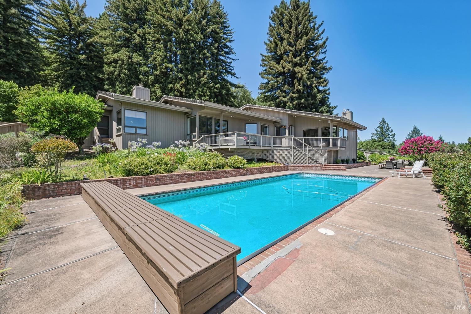 2425 Sobre Vista Road Sonoma CA 95476