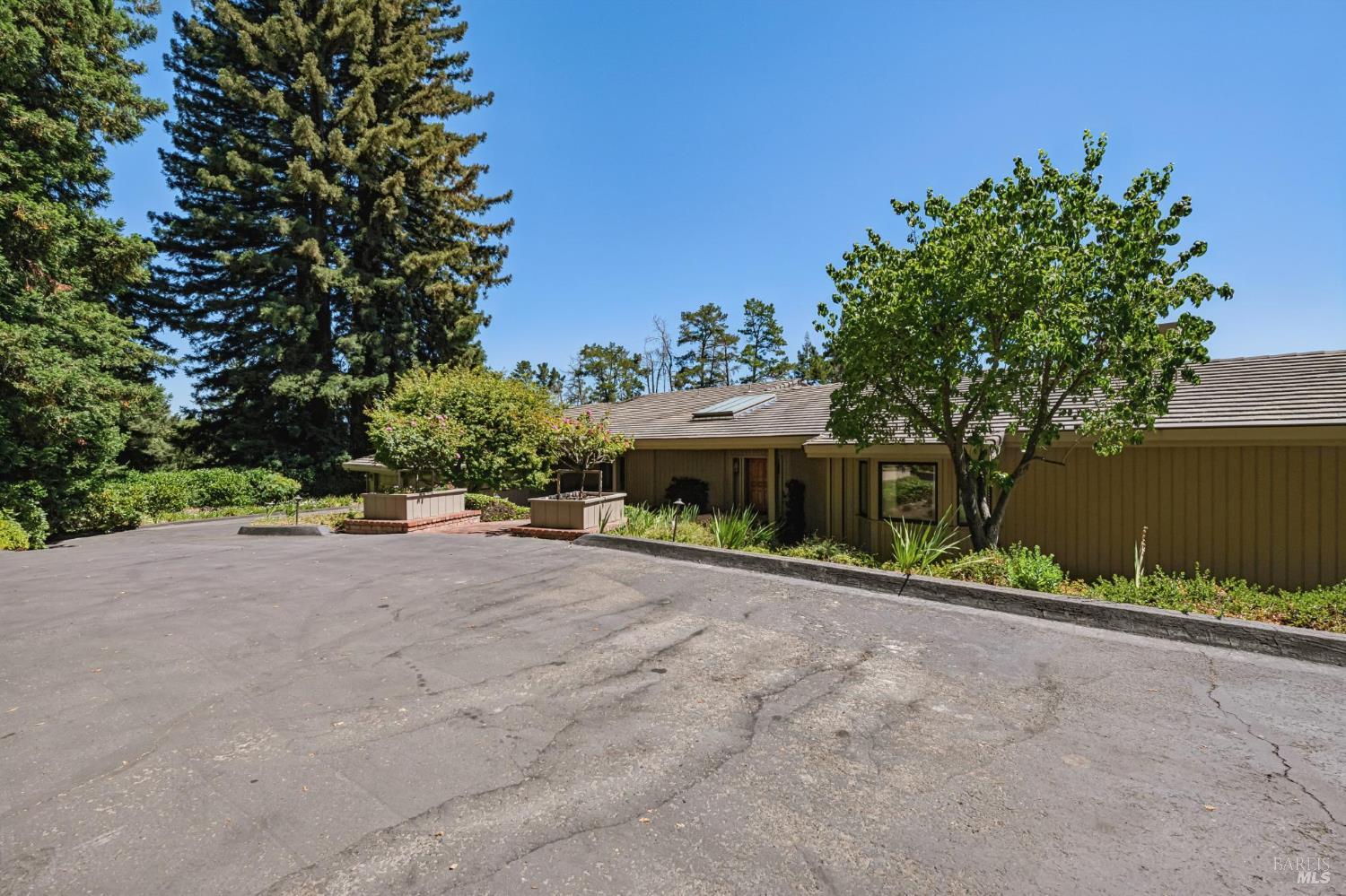 2425 Sobre Vista Road Sonoma CA 95476