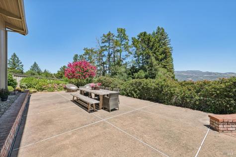 2425 Sobre Vista Road Sonoma CA 95476