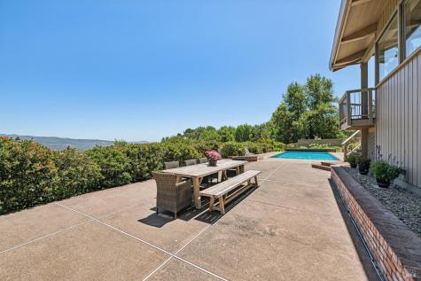 2425 Sobre Vista Road Sonoma CA 95476