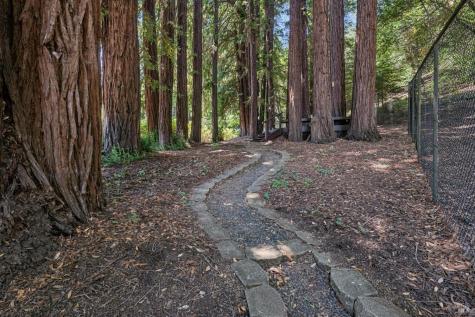 2425 Sobre Vista Road Sonoma CA 95476