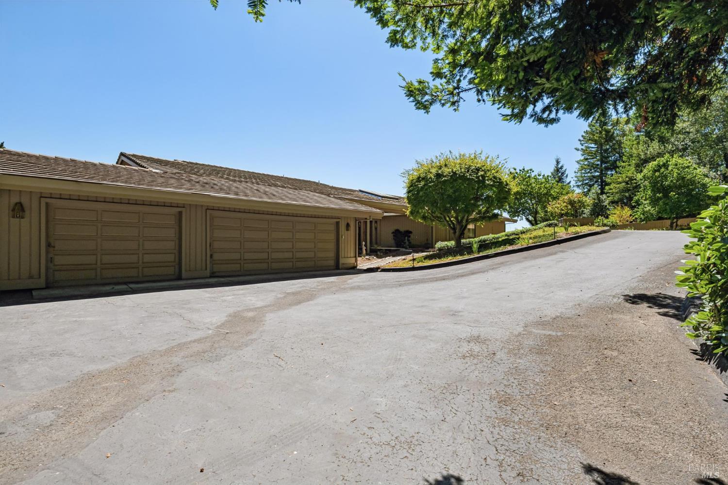 2425 Sobre Vista Road Sonoma CA 95476