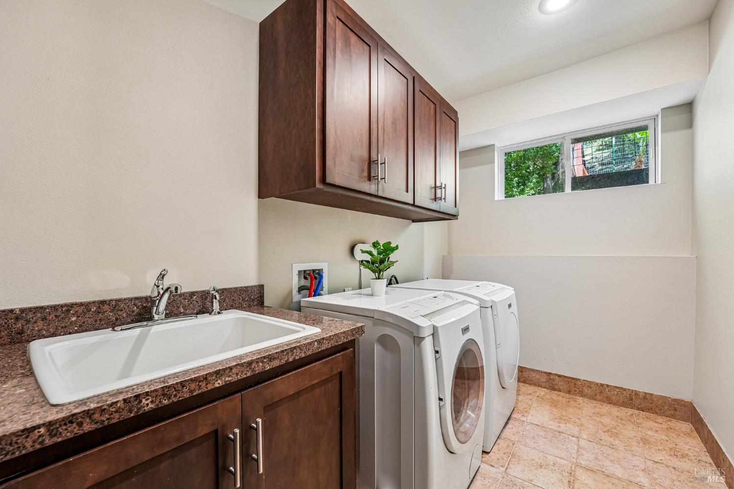 6941 Ellen Lane Forestville CA 95436