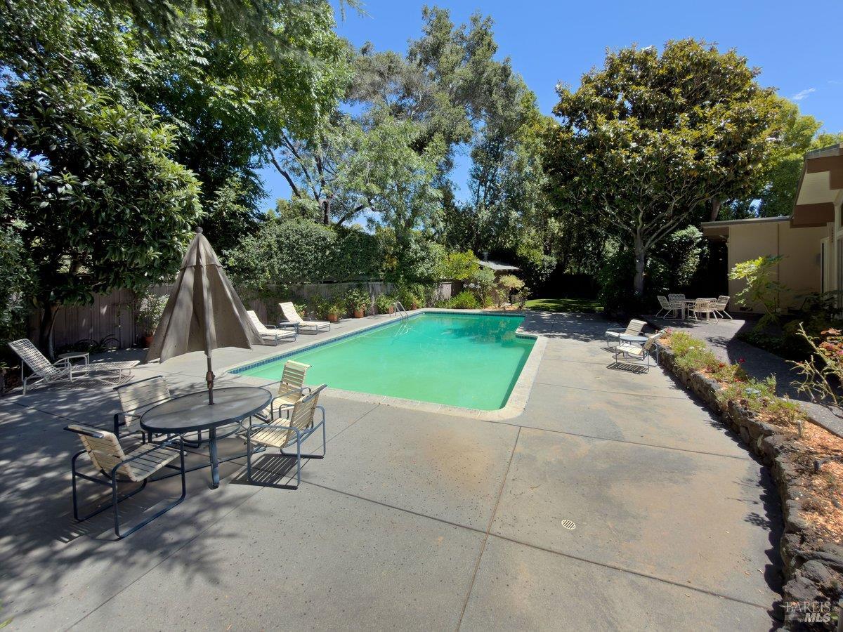 21 Dutch Valley Lane San Anselmo CA 94960