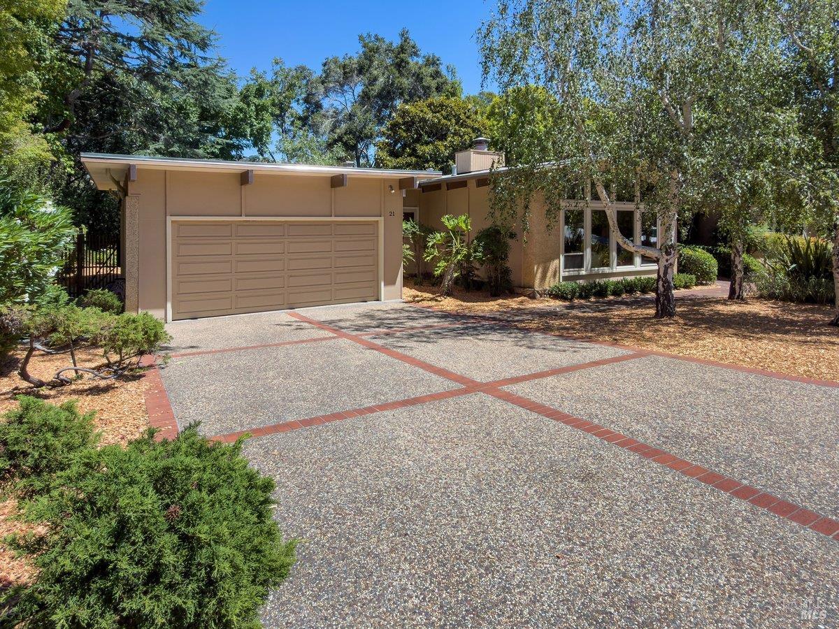 21 Dutch Valley Lane San Anselmo CA 94960