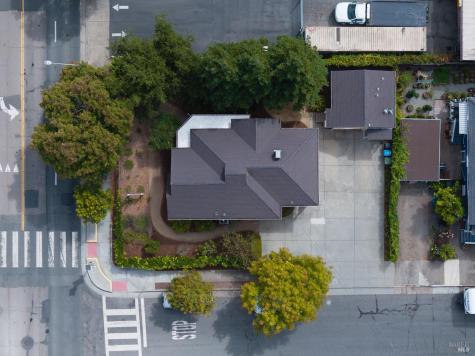 531-531 1/2 E Washington Street Petaluma CA 94952