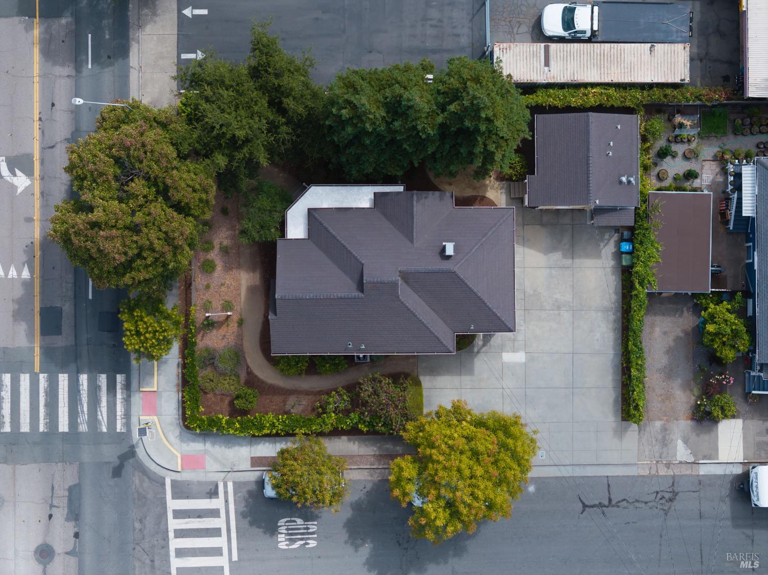531-531 1/2 E Washington Street Petaluma CA 94952