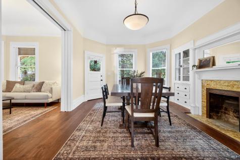 531-531 1/2 E Washington Street Petaluma CA 94952