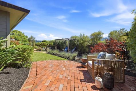 686 Hawthorne Drive Tiburon CA 94920