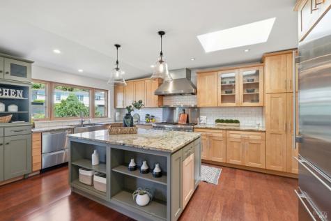 686 Hawthorne Drive Tiburon CA 94920