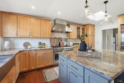 686 Hawthorne Drive Tiburon CA 94920