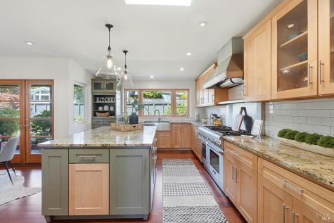 686 Hawthorne Drive Tiburon CA 94920