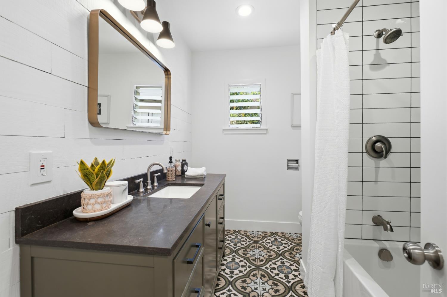 686 Hawthorne Drive Tiburon CA 94920