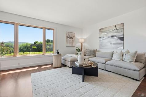 686 Hawthorne Drive Tiburon CA 94920