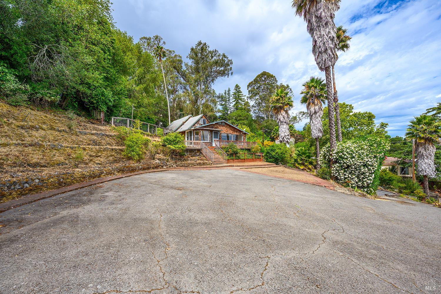 25-35 Linda Vista Terrace Petaluma CA 94952