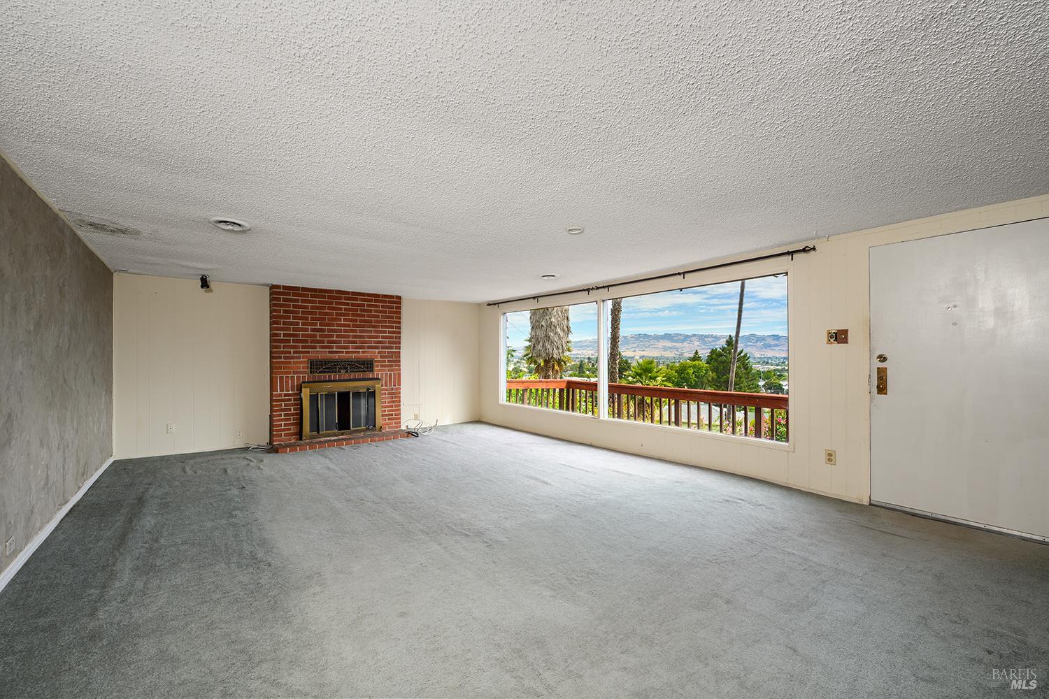 25-35 Linda Vista Terrace Petaluma CA 94952