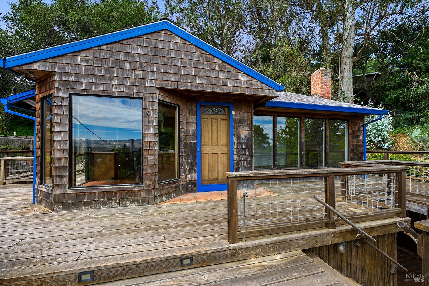 25-35 Linda Vista Terrace Petaluma CA 94952