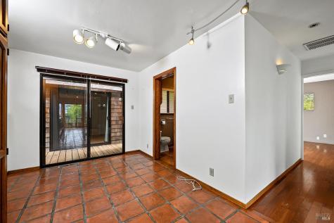 25-35 Linda Vista Terrace Petaluma CA 94952