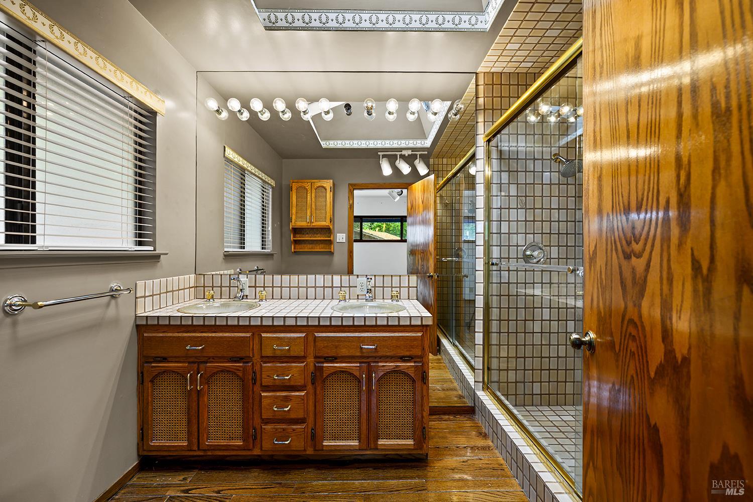 25-35 Linda Vista Terrace Petaluma CA 94952