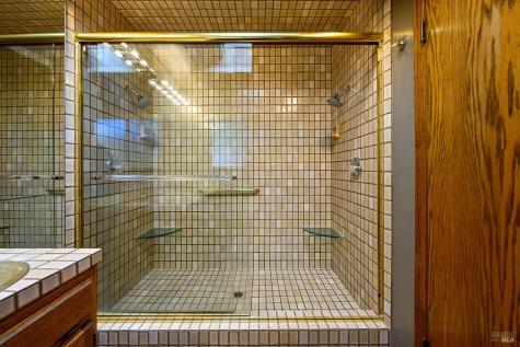25-35 Linda Vista Terrace Petaluma CA 94952