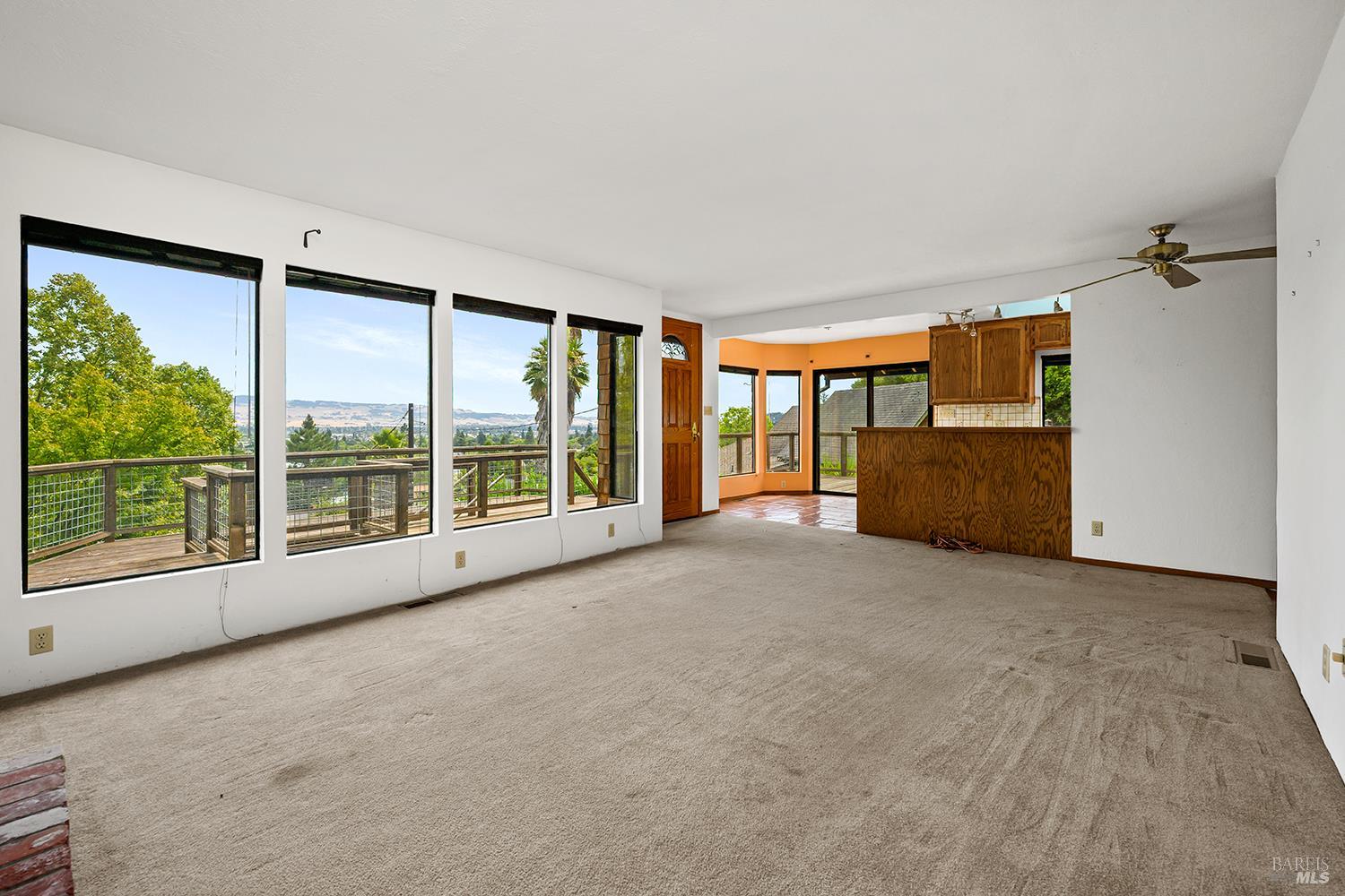 25-35 Linda Vista Terrace Petaluma CA 94952