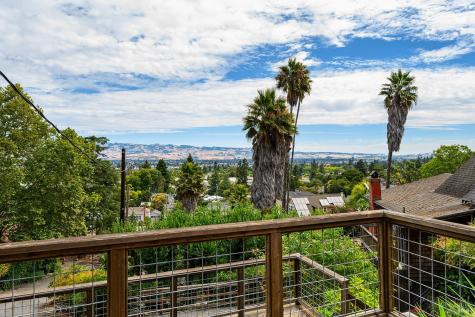 25-35 Linda Vista Terrace Petaluma CA 94952