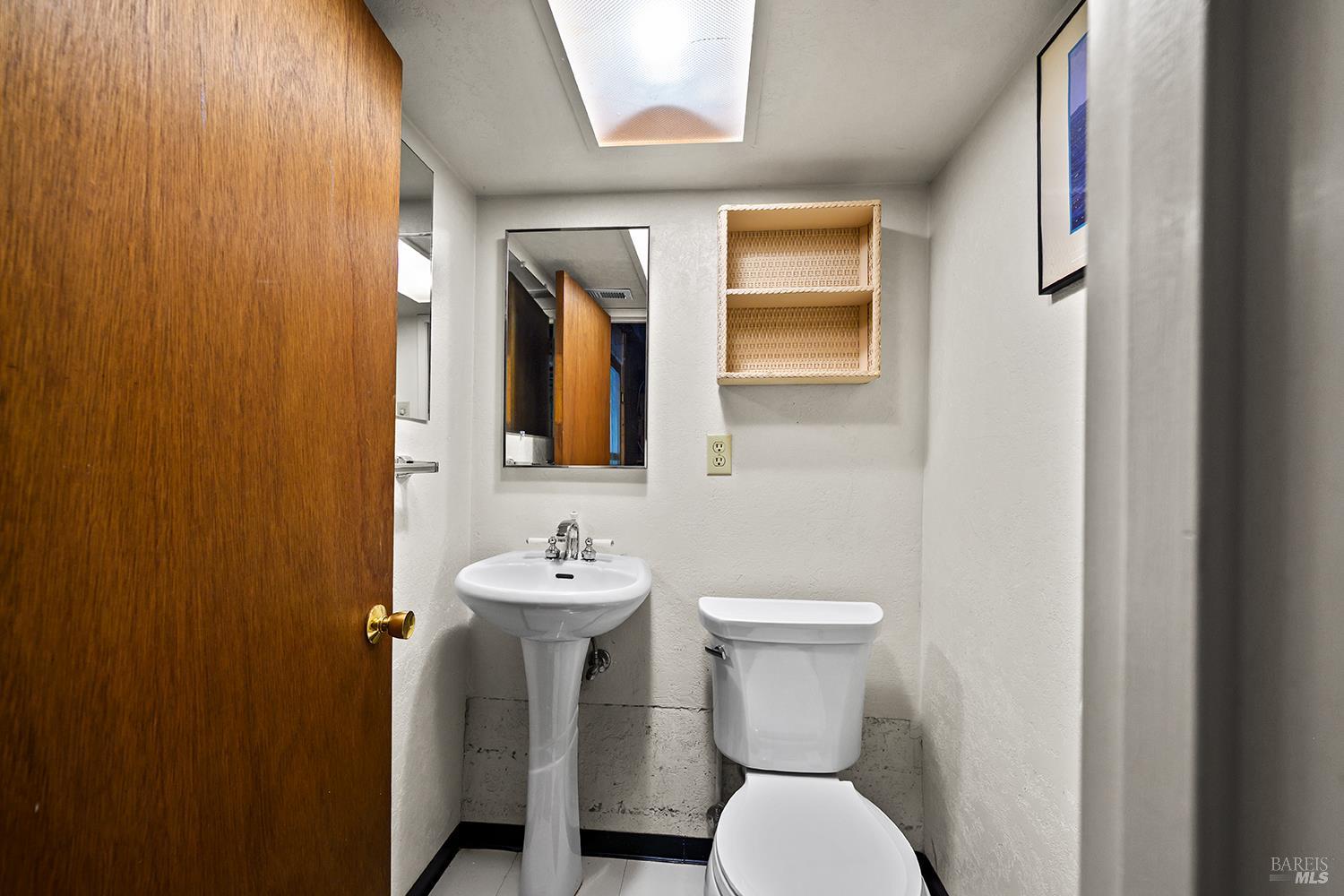 25-35 Linda Vista Terrace Petaluma CA 94952