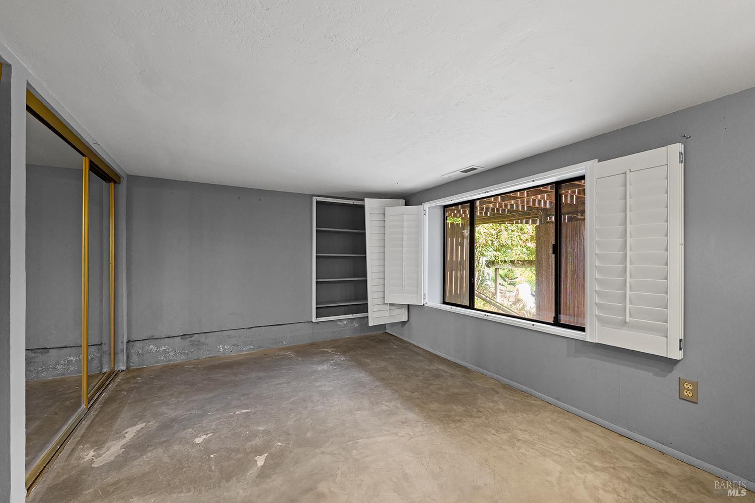 25-35 Linda Vista Terrace Petaluma CA 94952