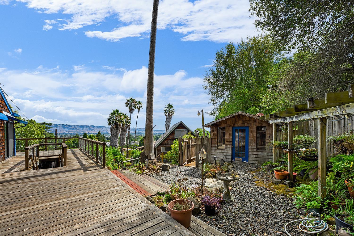 25-35 Linda Vista Terrace Petaluma CA 94952