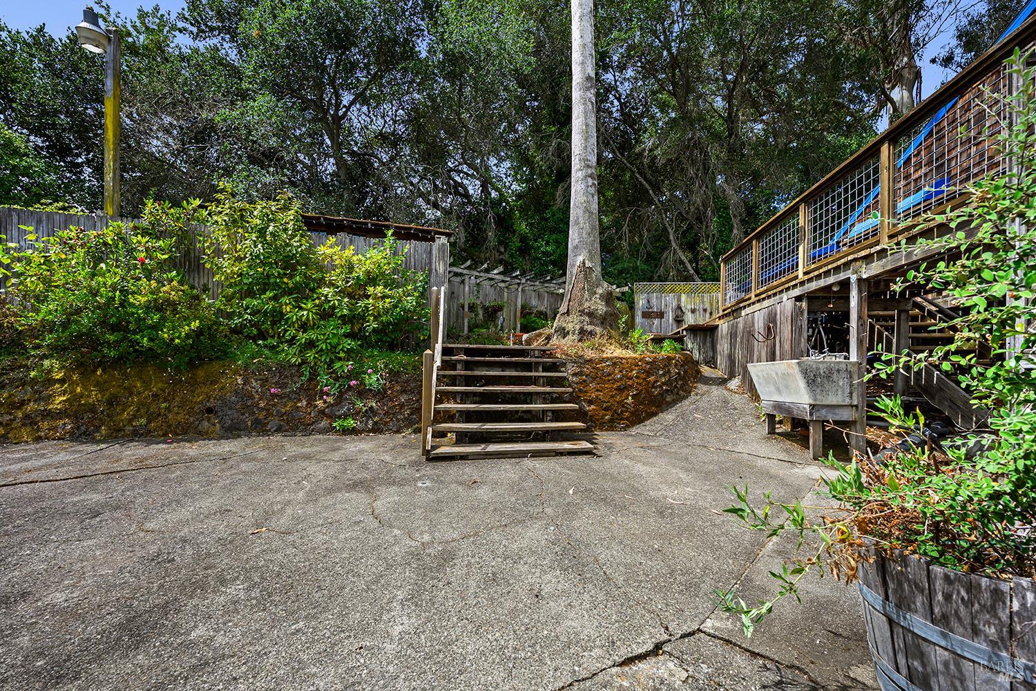 25-35 Linda Vista Terrace Petaluma CA 94952