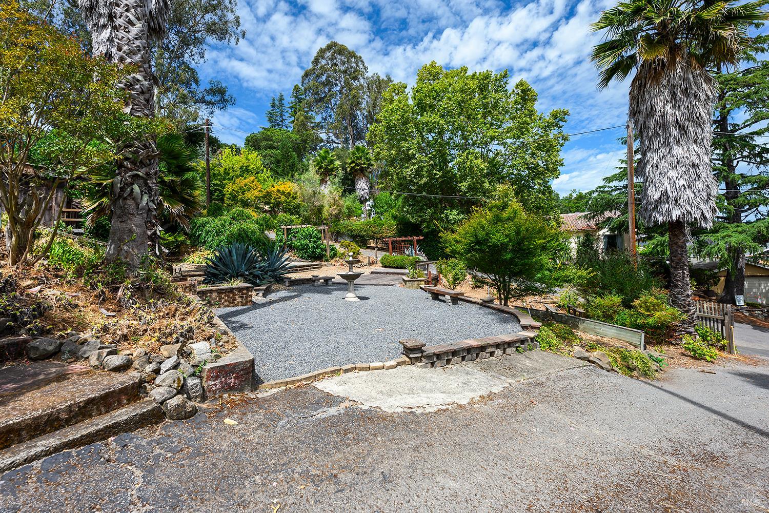 25-35 Linda Vista Terrace Petaluma CA 94952