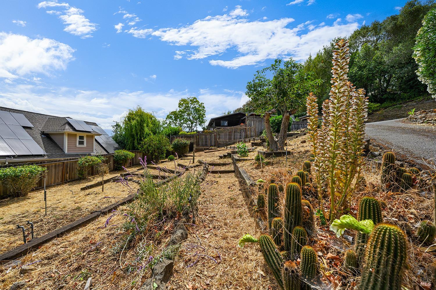 25-35 Linda Vista Terrace Petaluma CA 94952