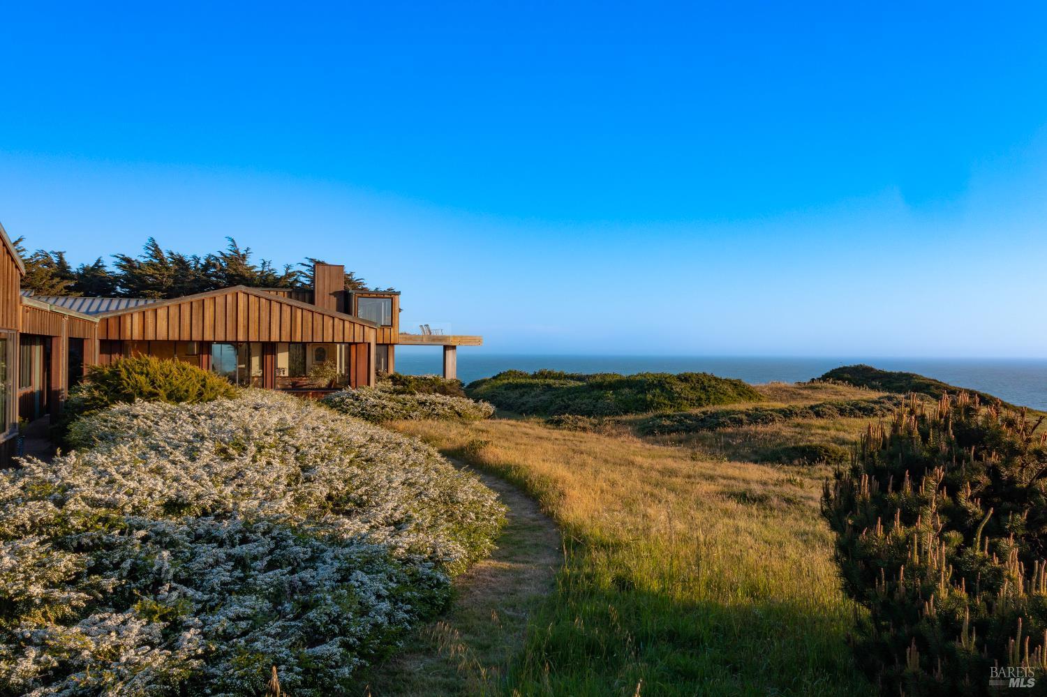 7000 S Highway 1 Elk CA 95432
