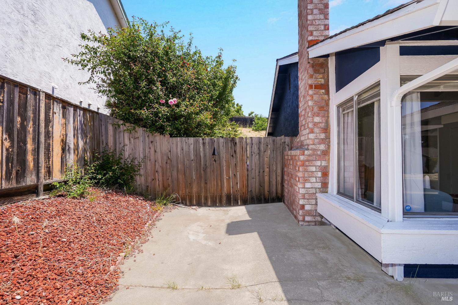 740 Coral Ridge Circle Rodeo CA 94572