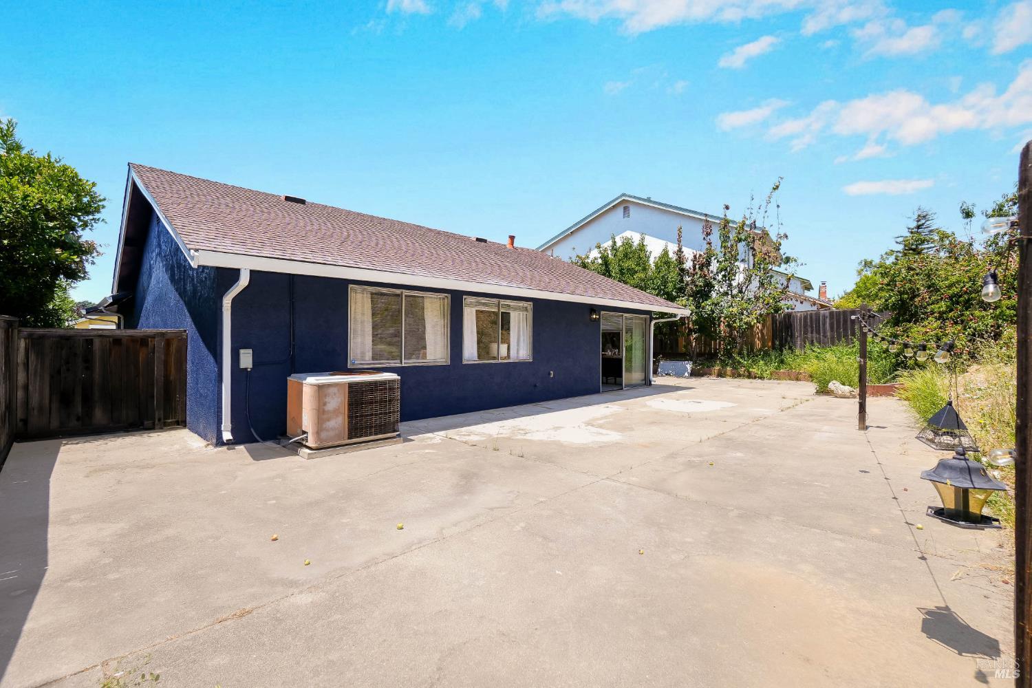 740 Coral Ridge Circle Rodeo CA 94572