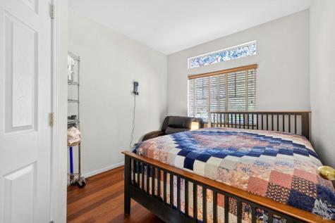 2477 Meda Avenue Santa Rosa CA 95404